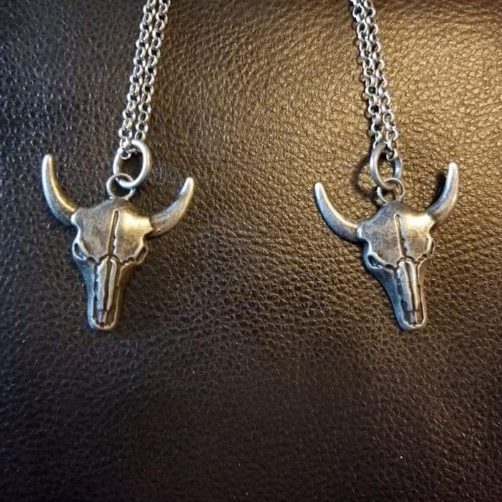 Steer Skull Pendant Necklace